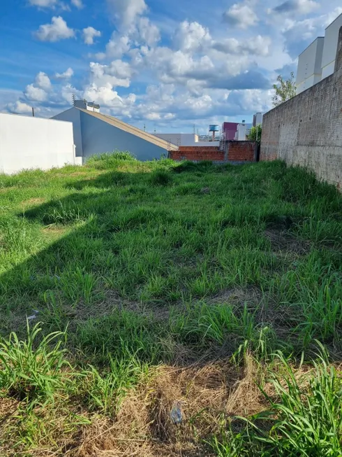 Foto 1 de Lote/Terreno à venda, 275m² em Floresta, Cascavel