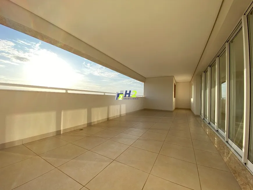 Foto 1 de Apartamento com 4 Quartos à venda, 380m² em Vila Aviação, Bauru