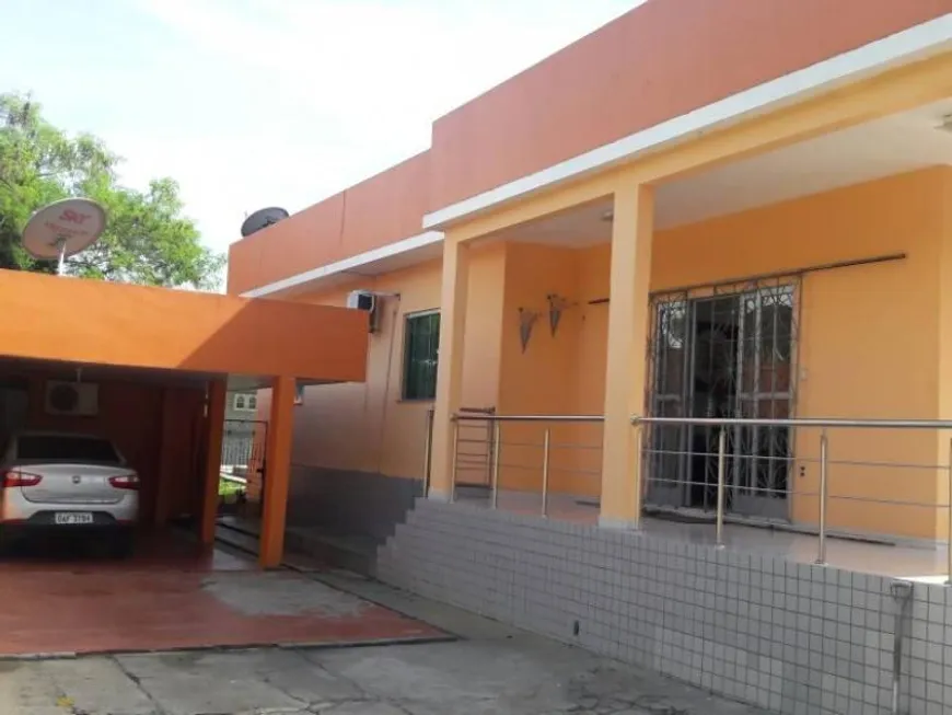 Foto 1 de Casa com 5 Quartos à venda, 270m² em Aleixo, Manaus