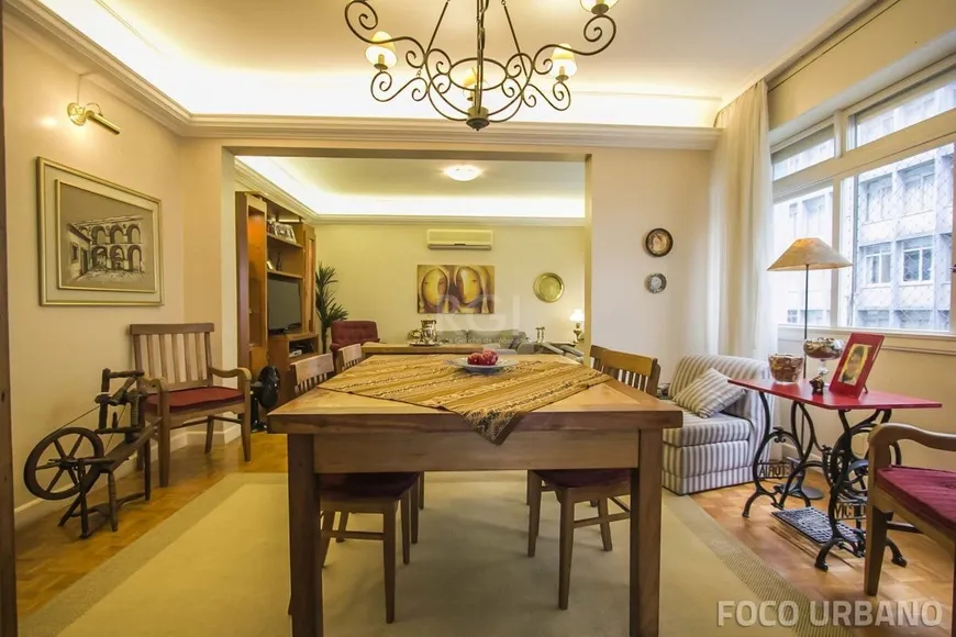 Foto 1 de Apartamento com 4 Quartos à venda, 156m² em Bom Fim, Porto Alegre