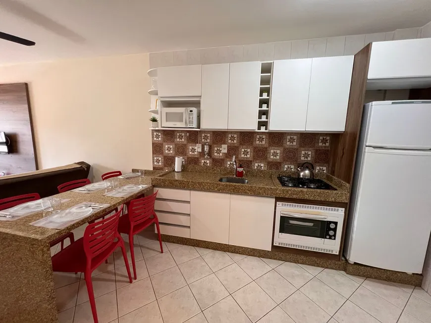 Foto 1 de Apartamento com 1 Quarto para alugar, 48m² em Canasvieiras, Florianópolis