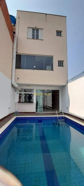 Foto 1 de Sobrado com 3 Quartos à venda, 230m² em Vila Bernadotti, Mogi das Cruzes