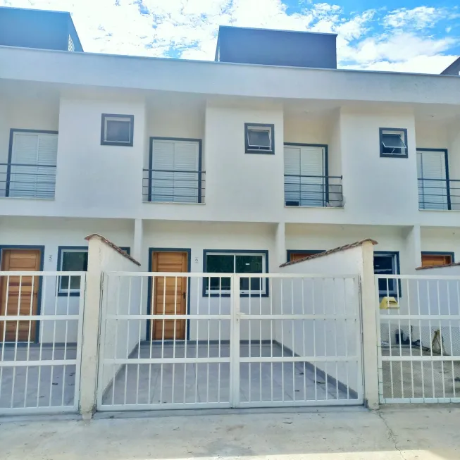 Foto 1 de Casa de Condomínio com 2 Quartos à venda, 89m² em Massaguaçu, Caraguatatuba