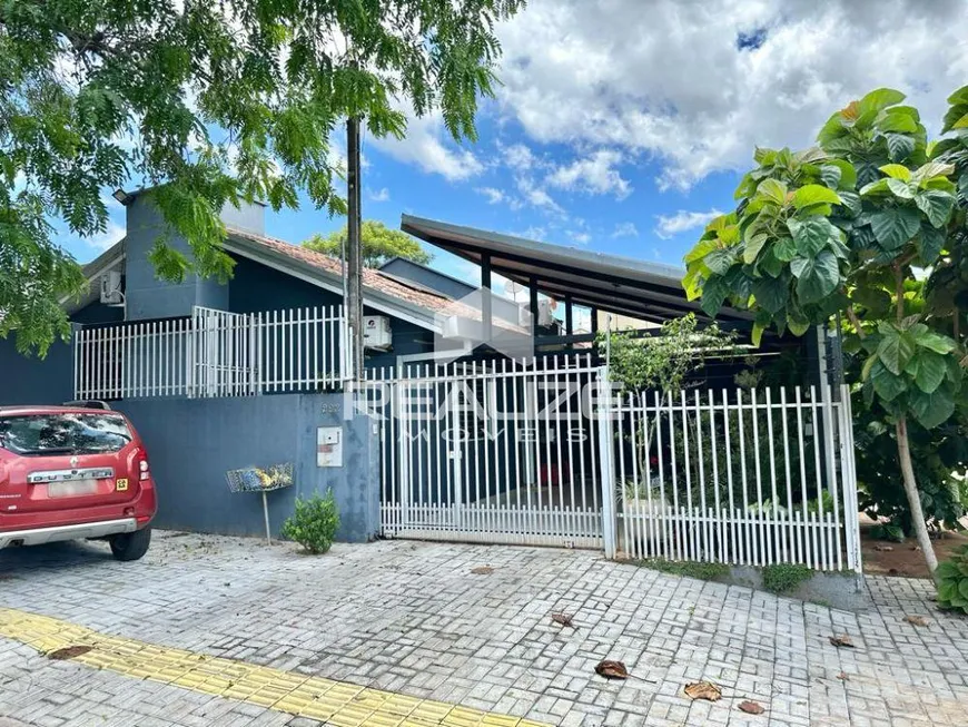Foto 1 de Casa com 2 Quartos à venda, 84m² em Jardim Soledade, Foz do Iguaçu