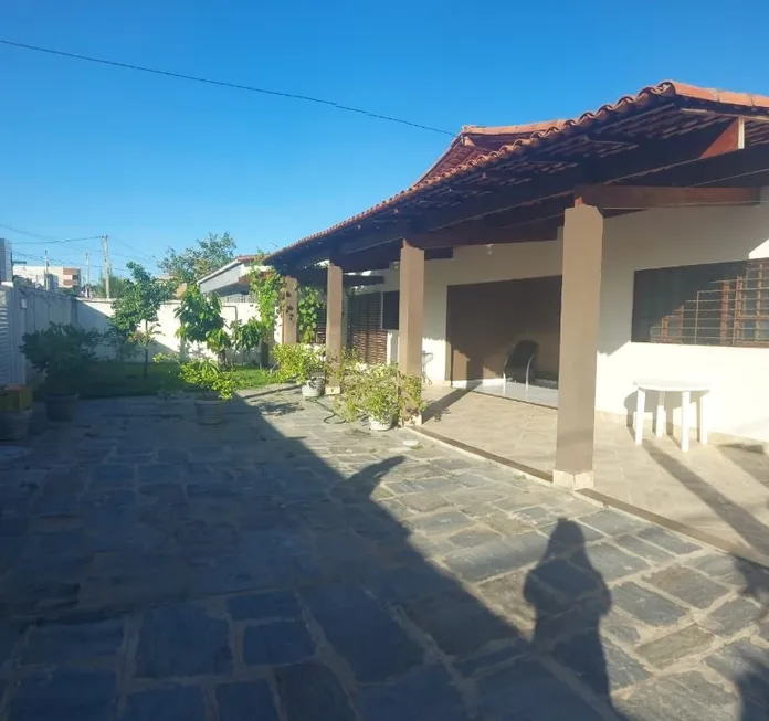 Foto 1 de Casa com 4 Quartos à venda, 380m² em Altiplano Cabo Branco, João Pessoa