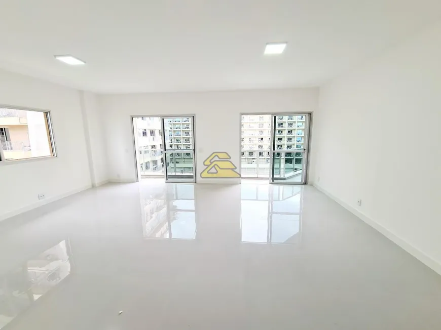 Foto 1 de Apartamento com 4 Quartos à venda, 185m² em Copacabana, Rio de Janeiro