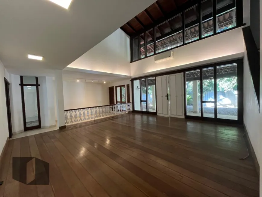 Foto 1 de Casa de Condomínio com 5 Quartos à venda, 781m² em Barra da Tijuca, Rio de Janeiro