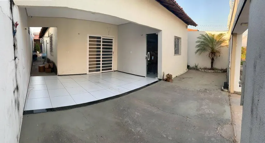 Foto 1 de Casa com 3 Quartos à venda, 160m² em Lourival Parente, Teresina