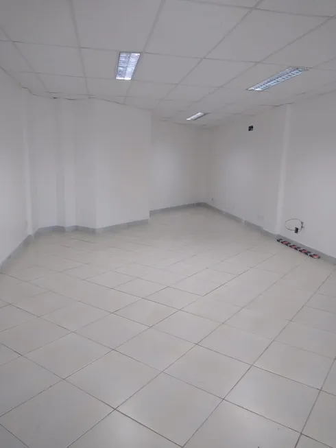 Foto 1 de Sala Comercial para alugar, 52m² em Praia Campista, Macaé