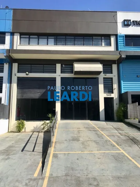 Foto 1 de Galpão/Depósito/Armazém para venda ou aluguel, 950m² em Tamboré, Barueri