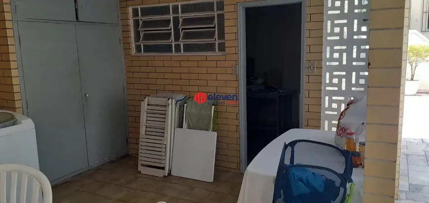 Foto 1 de Casa com 4 Quartos à venda, 222m² em Gonzaga, Santos