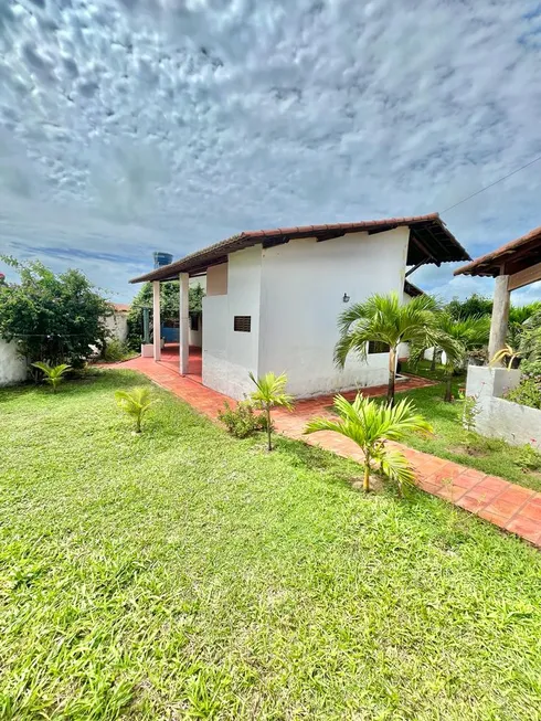 Foto 1 de Casa com 6 Quartos à venda, 243m² em Centro, Maxaranguape