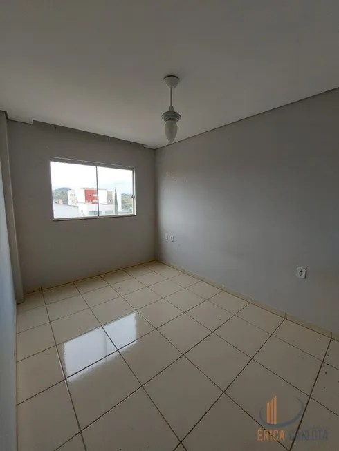 Foto 1 de Apartamento com 2 Quartos à venda, 52m² em Parque Bandeirantes, Conselheiro Lafaiete