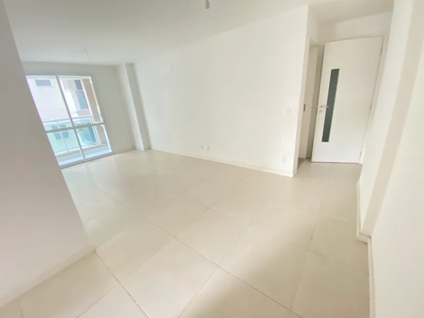 Foto 1 de Apartamento com 2 Quartos à venda, 70m² em Santa Rosa, Niterói