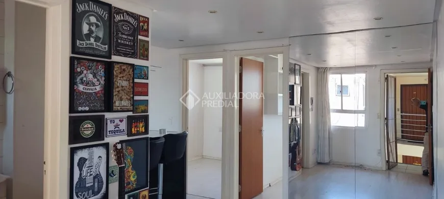 Foto 1 de Apartamento com 2 Quartos à venda, 37m² em Rubem Berta, Porto Alegre