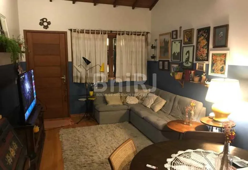 Foto 1 de Casa de Condomínio com 2 Quartos à venda, 140m² em Independência, Petrópolis
