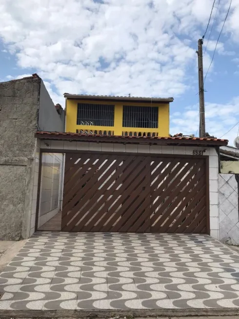 Foto 1 de Sobrado com 3 Quartos à venda, 200m² em Centro, Mongaguá