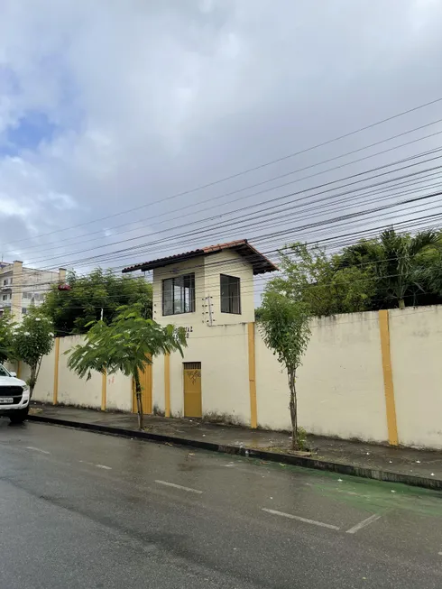 Foto 1 de Casa com 3 Quartos para alugar, 80m² em Messejana, Fortaleza