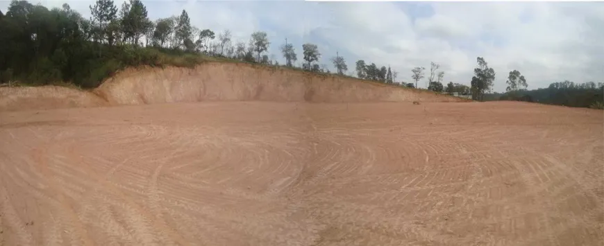 Foto 1 de Lote/Terreno à venda, 10000m² em Aluminio, Alumínio