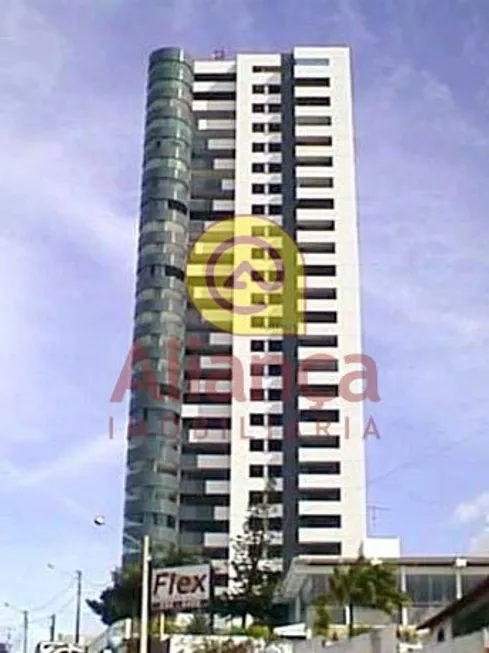 Foto 1 de Apartamento com 5 Quartos à venda, 420m² em Candelária, Natal