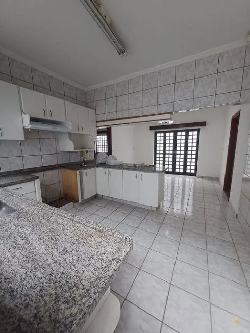 Foto 1 de Casa com 3 Quartos à venda, 186m² em Vila Formosa, Franca