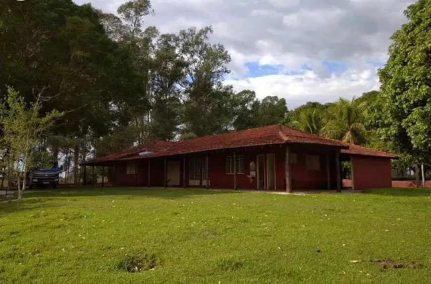 Foto 1 de Fazenda/Sítio com 4 Quartos à venda, 1855m² em Centro, Nioaque