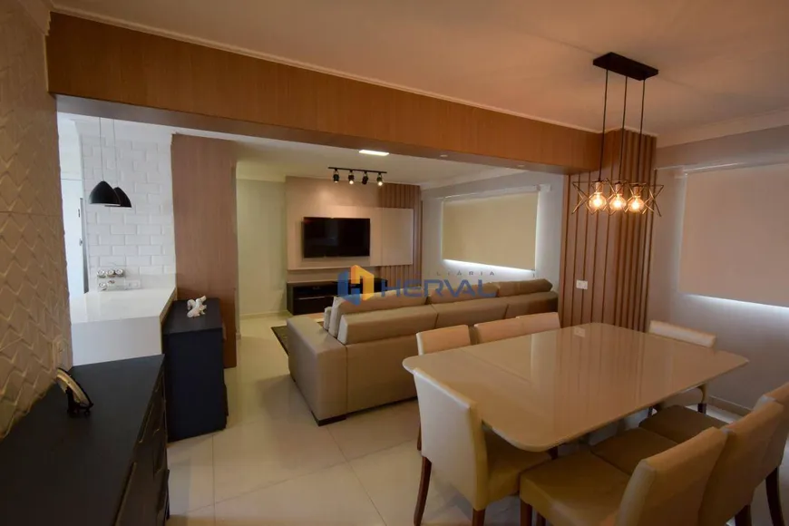 Foto 1 de Apartamento com 3 Quartos à venda, 110m² em Centro, Maringá