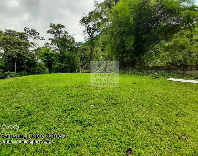 Foto 1 de Lote/Terreno à venda, 2600m² em Corujas, Guapimirim