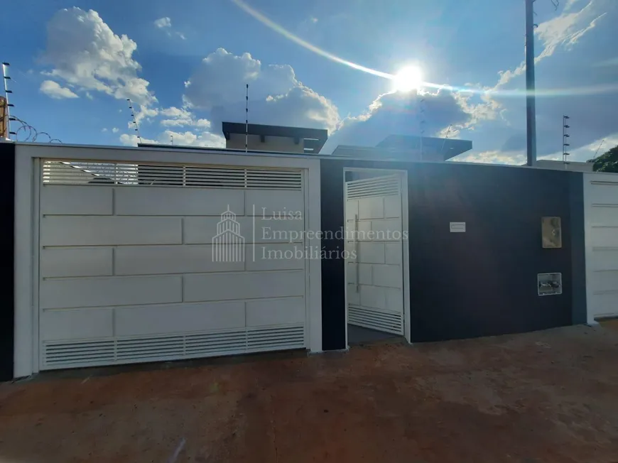 Foto 1 de Casa com 3 Quartos à venda, 130m² em Parque Residencial Rita Vieira, Campo Grande