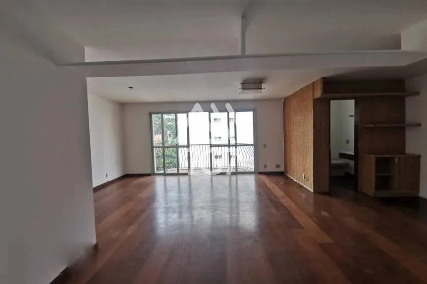 Foto 1 de Apartamento com 3 Quartos à venda, 157m² em Real Parque, São Paulo