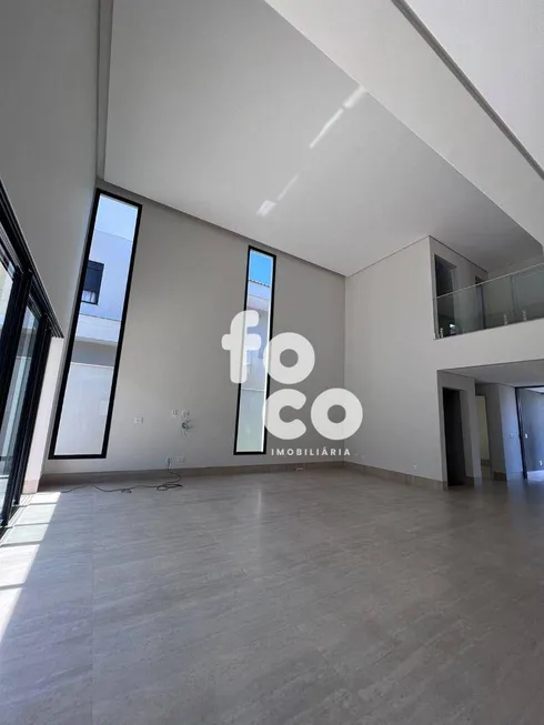 Foto 1 de Casa de Condomínio com 4 Quartos à venda, 315m² em Jardim Versailles, Uberlândia