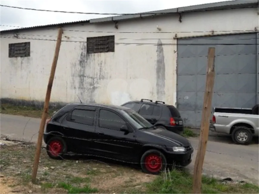 Foto 1 de Galpão/Depósito/Armazém à venda, 1680m² em Cidade Tiradentes, São Paulo