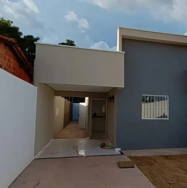 Foto 1 de Casa com 2 Quartos à venda, 150m² em Mangabeira, Feira de Santana