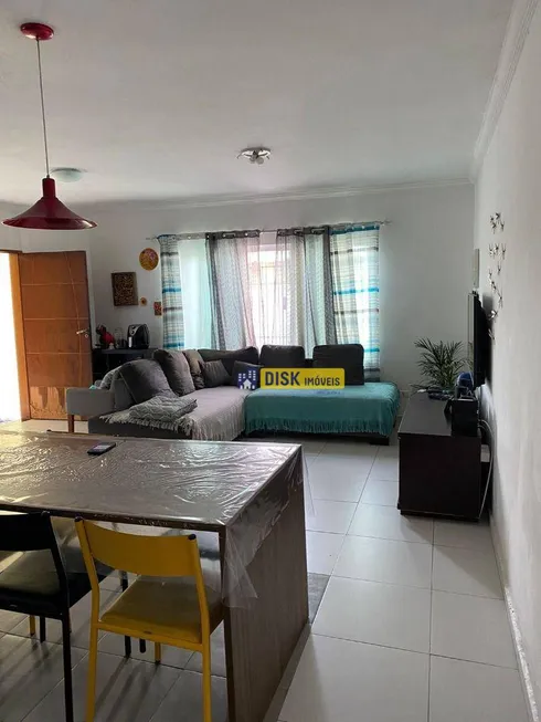 Foto 1 de Casa com 2 Quartos à venda, 174m² em Jardim Independência, São Bernardo do Campo