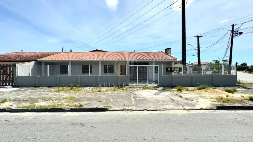 Foto 1 de Casa com 3 Quartos para alugar, 69m² em Cohapar, Guaratuba