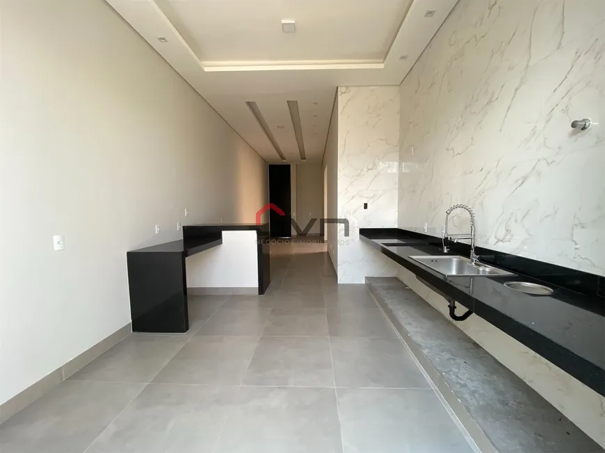 Foto 1 de Casa com 3 Quartos à venda, 85m² em Novo Mundo, Uberlândia