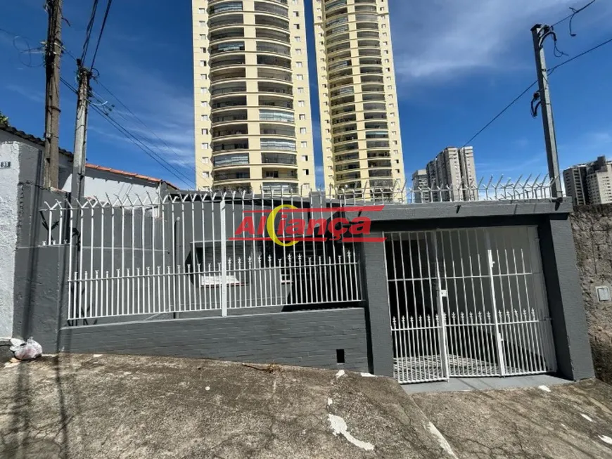Foto 1 de Casa com 4 Quartos para alugar, 150m² em Centro, Guarulhos