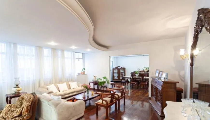 Foto 1 de Apartamento com 4 Quartos para alugar, 310m² em Santo Antônio, Belo Horizonte