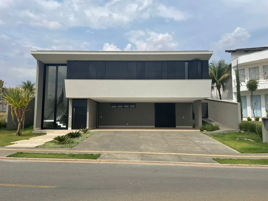 Foto 1 de Casa de Condomínio com 5 Quartos à venda, 490m² em Residencial Alphaville Flamboyant, Goiânia