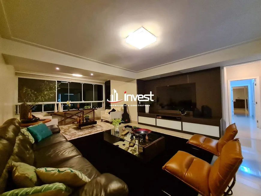 Foto 1 de Apartamento com 3 Quartos à venda, 230m² em Santa Maria, Uberaba