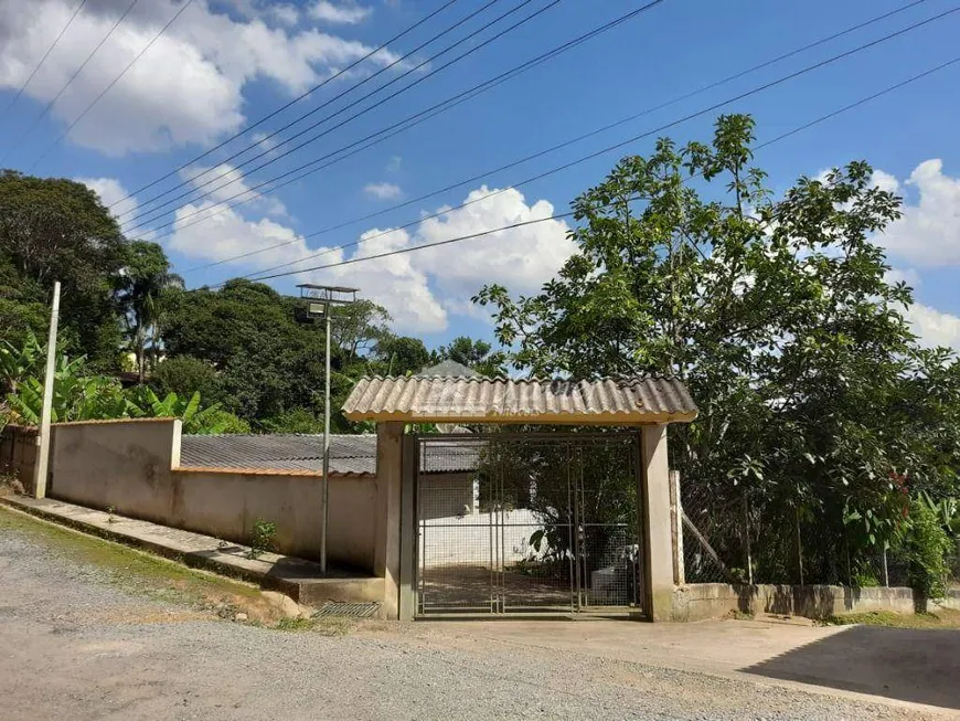 Foto 1 de Fazenda/Sítio com 2 Quartos à venda, 195m² em Verava, Ibiúna