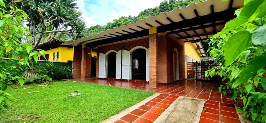 Foto 1 de Casa com 5 Quartos à venda, 200m² em Balneário Praia do Perequê , Guarujá