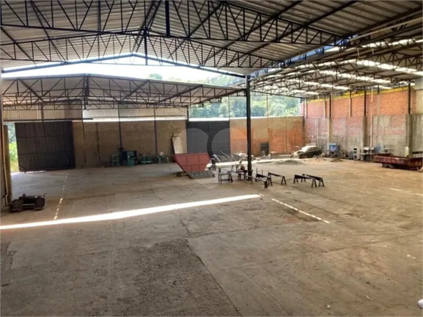 Foto 1 de Galpão/Depósito/Armazém para alugar, 2500m² em Aparecidinha, Sorocaba