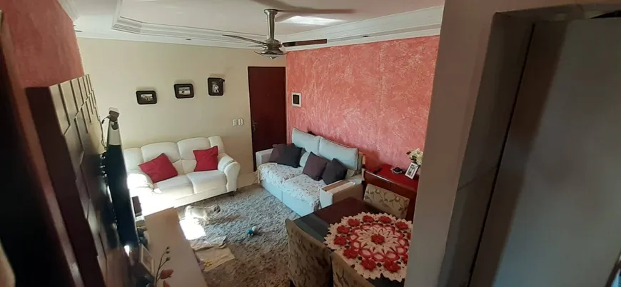 Foto 1 de Apartamento com 2 Quartos à venda, 51m² em Jardim Felipe, Carapicuíba