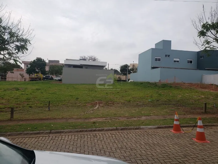 Foto 1 de Lote/Terreno à venda, 250m² em Parque Sisi, São Carlos