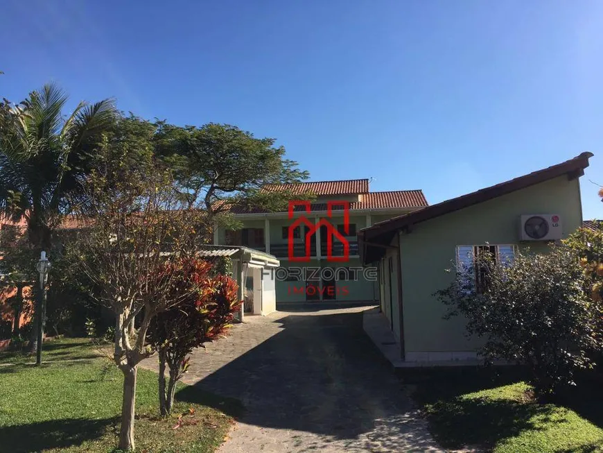 Foto 1 de Prédio Comercial com 8 Quartos à venda, 360m² em Ingleses do Rio Vermelho, Florianópolis