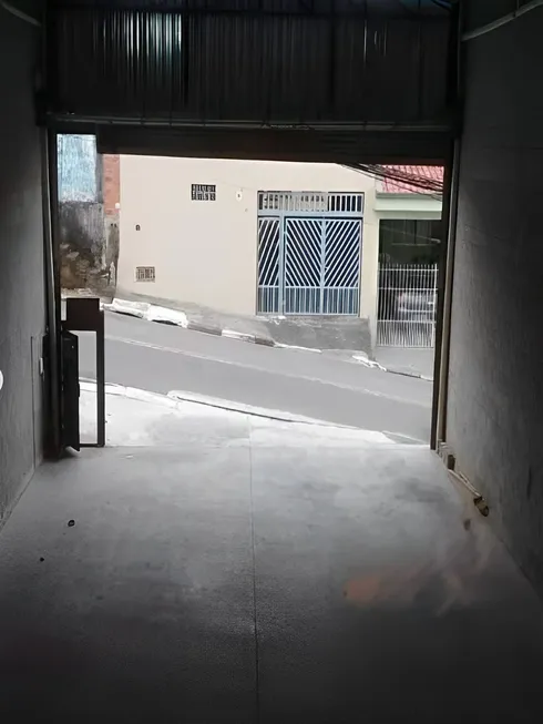Foto 1 de Galpão/Depósito/Armazém para alugar, 213m² em Vila Yolanda, Osasco