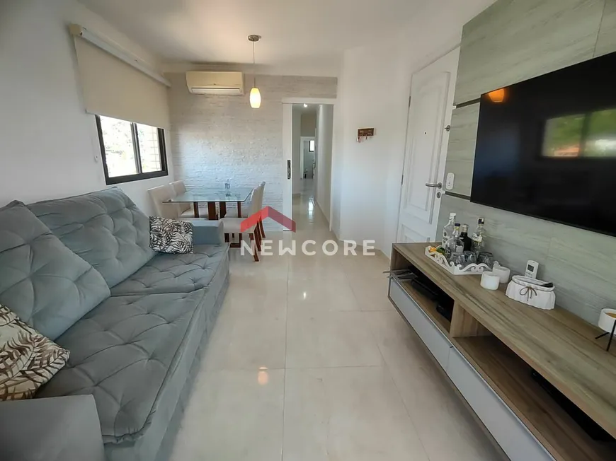 Foto 1 de Apartamento com 2 Quartos à venda, 64m² em Jardim Las Palmas, Guarujá