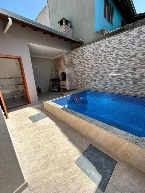 Foto 1 de Casa com 2 Quartos à venda, 85m² em Jardim Quaresmeira, Suzano