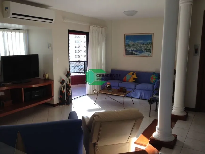 Foto 1 de Apartamento com 3 Quartos à venda, 210m² em Jardim Astúrias, Guarujá